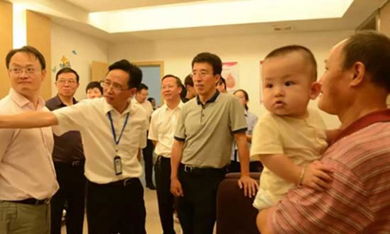 国家卫生计生委基层指导司司长杨文庄一行来z6com·尊龙走访调研