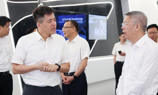 温州市人大常委会党组副书记、副主任陈建明一行莅临z6com·尊龙股份调研指导